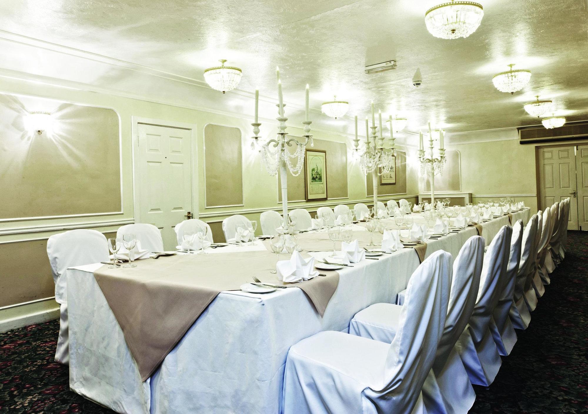 Copthorne Hotel London Gatwick Restaurant foto